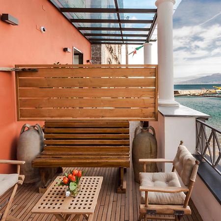 Yacht Club Capo Cervo Suites B&B Σορέντο Εξωτερικό φωτογραφία