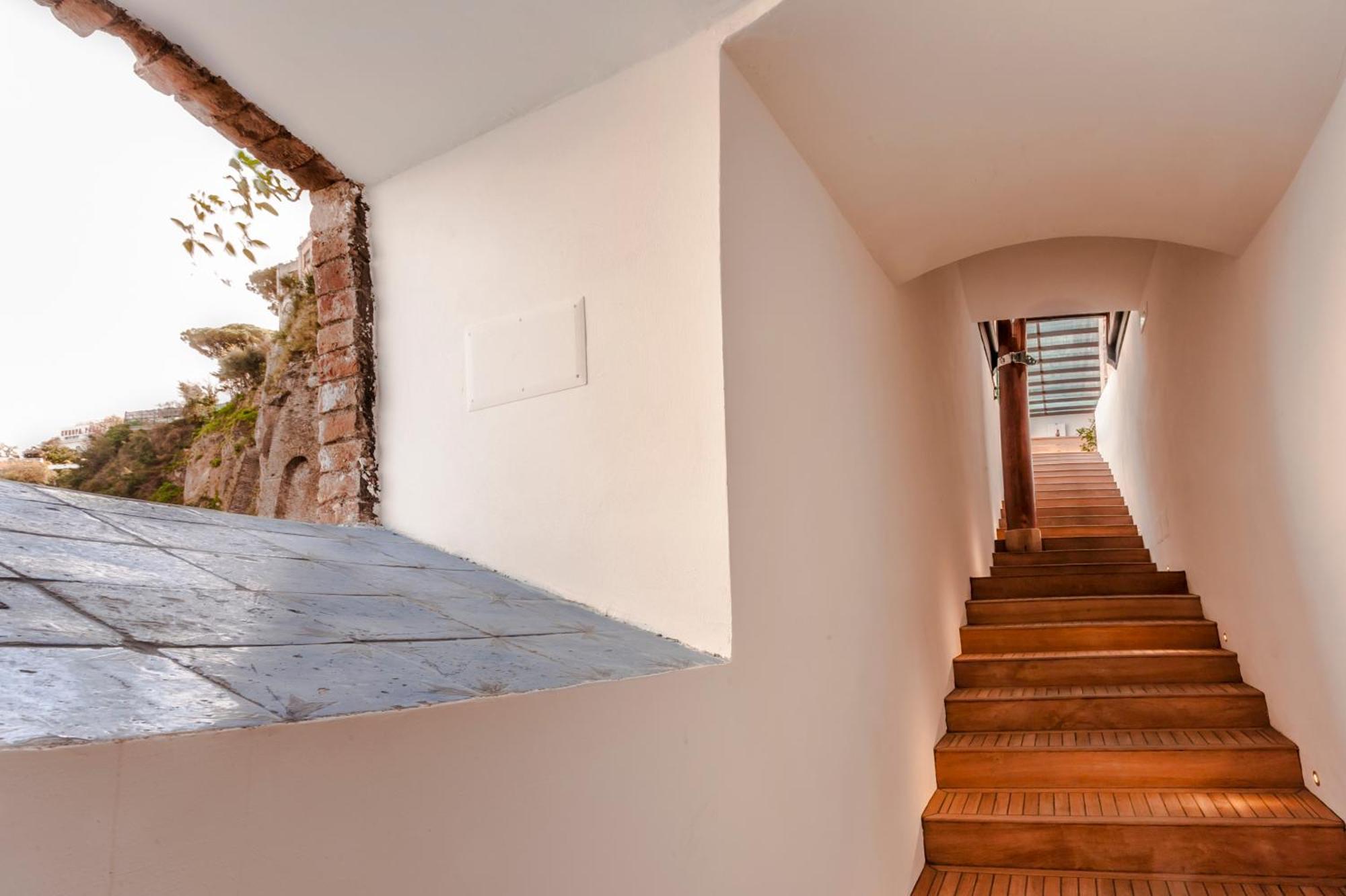 Yacht Club Capo Cervo Suites B&B Σορέντο Εξωτερικό φωτογραφία